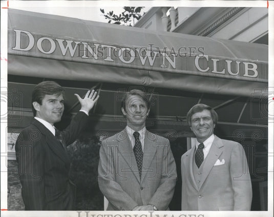 1977 David Whiteside outside Downtown Club - Historic Images