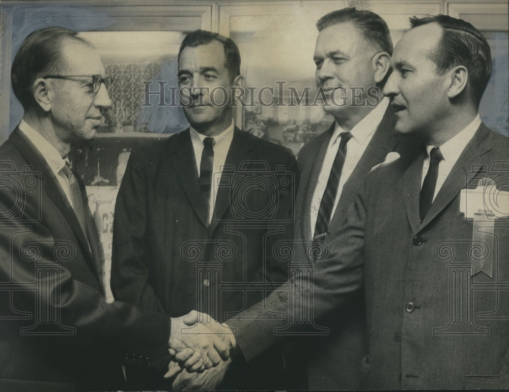 1963 Press Photo Doctors J. C. Westbrook Junior, Jim Hughey and Others at Meet - Historic Images