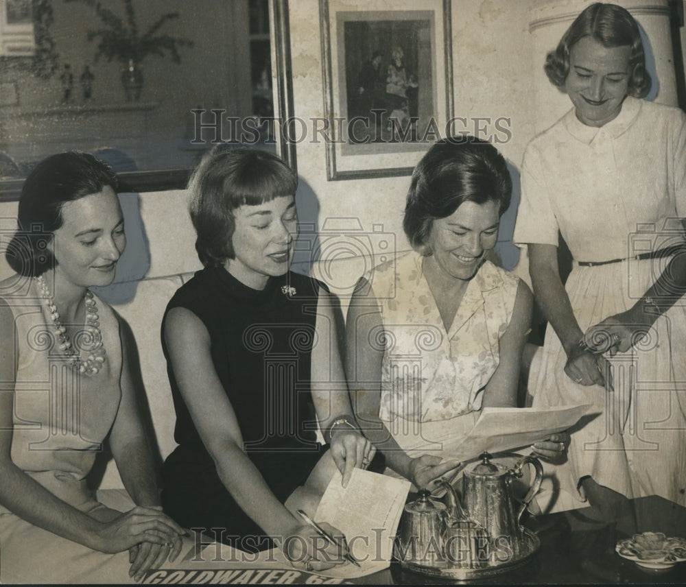 1964 Press Photo Republican women&#39;s group planning campaign, Alabama - abna30089 - Historic Images