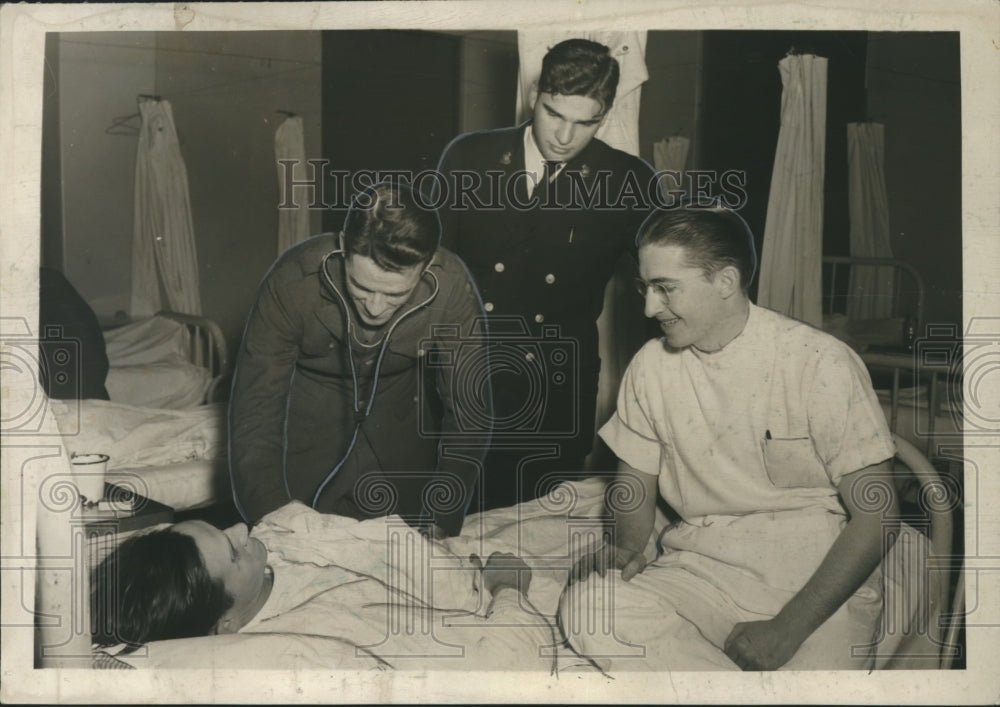 1945, Doctor E. C. Bass with Students and Patient at Alabama Medical - Historic Images