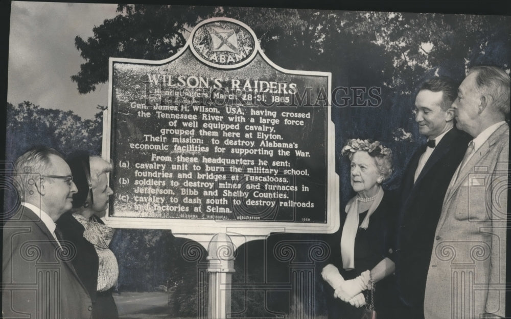 1960, Attendees of New Marker dedicated, Arlington confederate Shrine - Historic Images