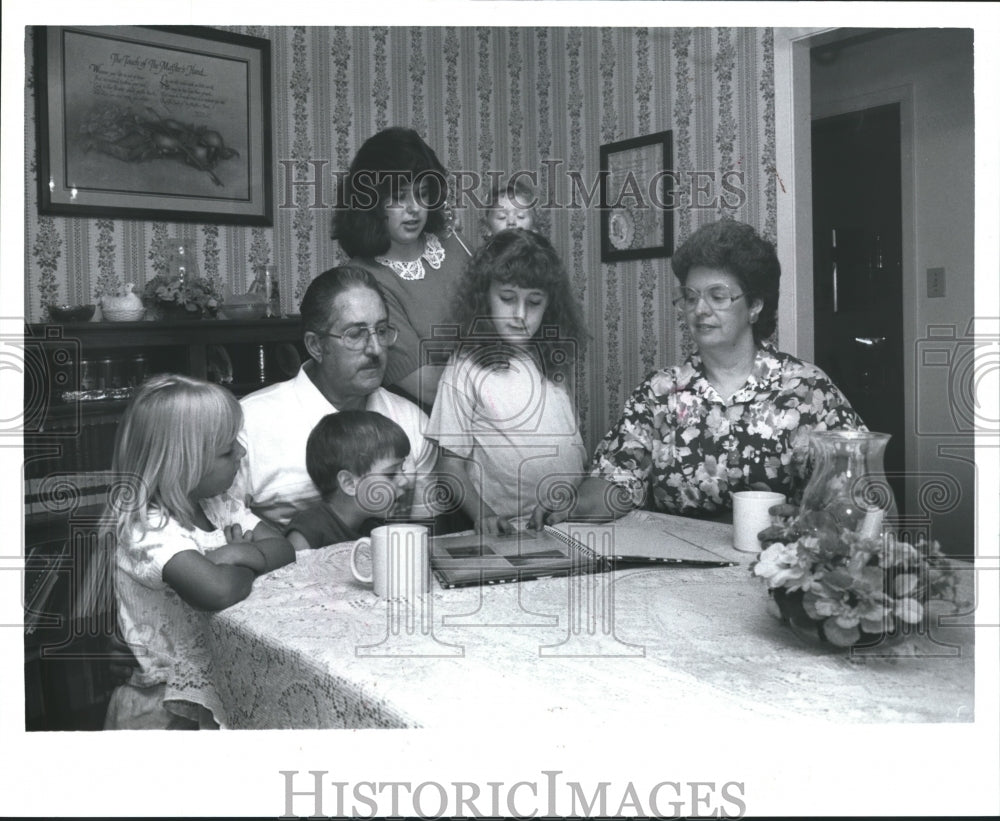 1989, Faye and Robert Wiggins, with their foster children - abna30201 - Historic Images