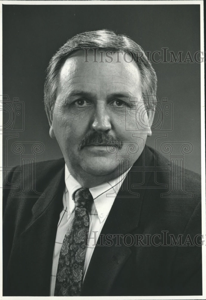 1989, Thomas Hallmark of Hallmark Builders Incorporated - abna30339 - Historic Images