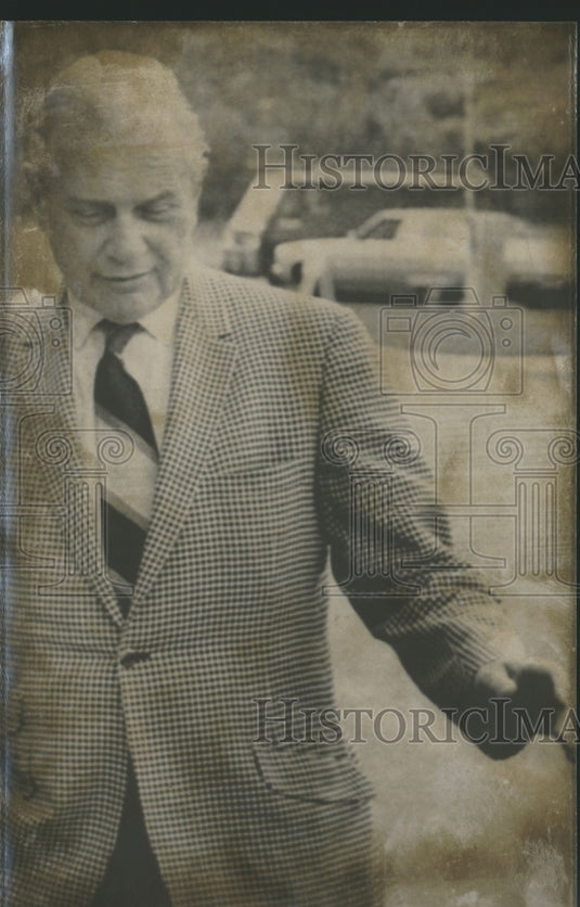 1972 Press Photo Doctor J. Garber Galbraith, Birmingham, Alabama Physician - Historic Images