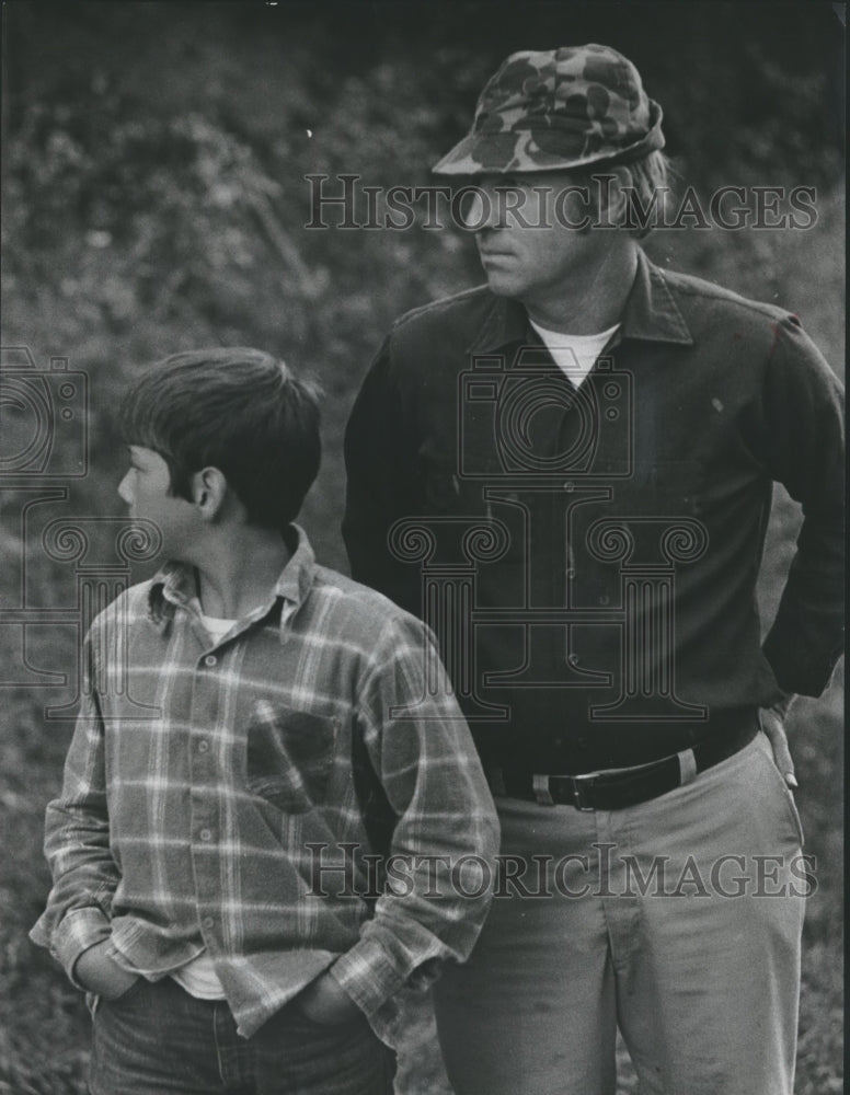 1975 Todd Murphy and E. P. Crowe of Rose Hill in Irondale, Alabama - Historic Images