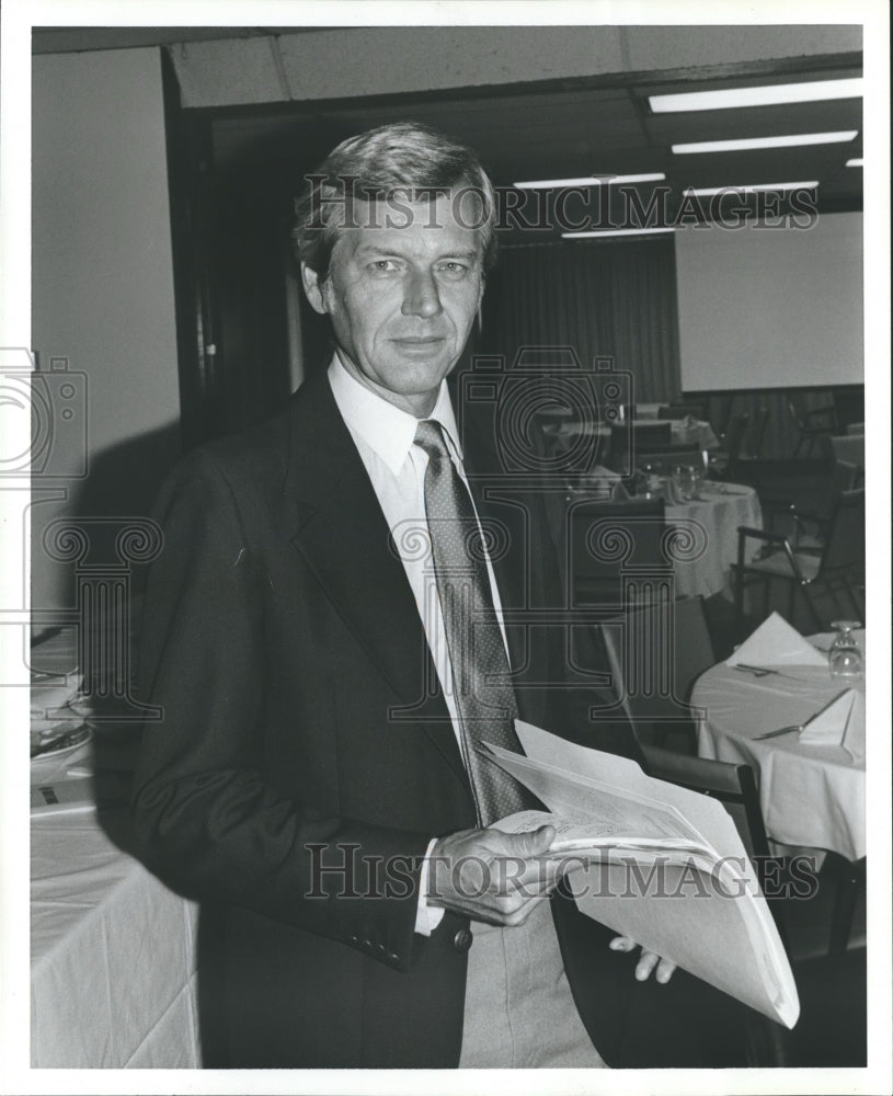 1982, Doctor Robert Goodrich of Southern Research Institute - Historic Images