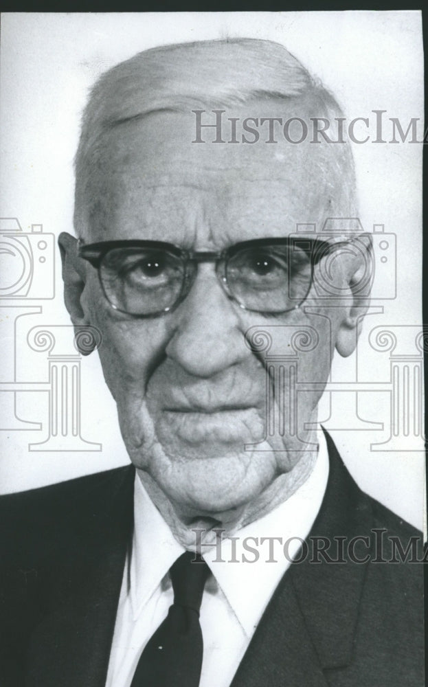 1969 Press Photo Dr. J.R. Garber, Bell Award Recipient, Alabama - abna30904 - Historic Images
