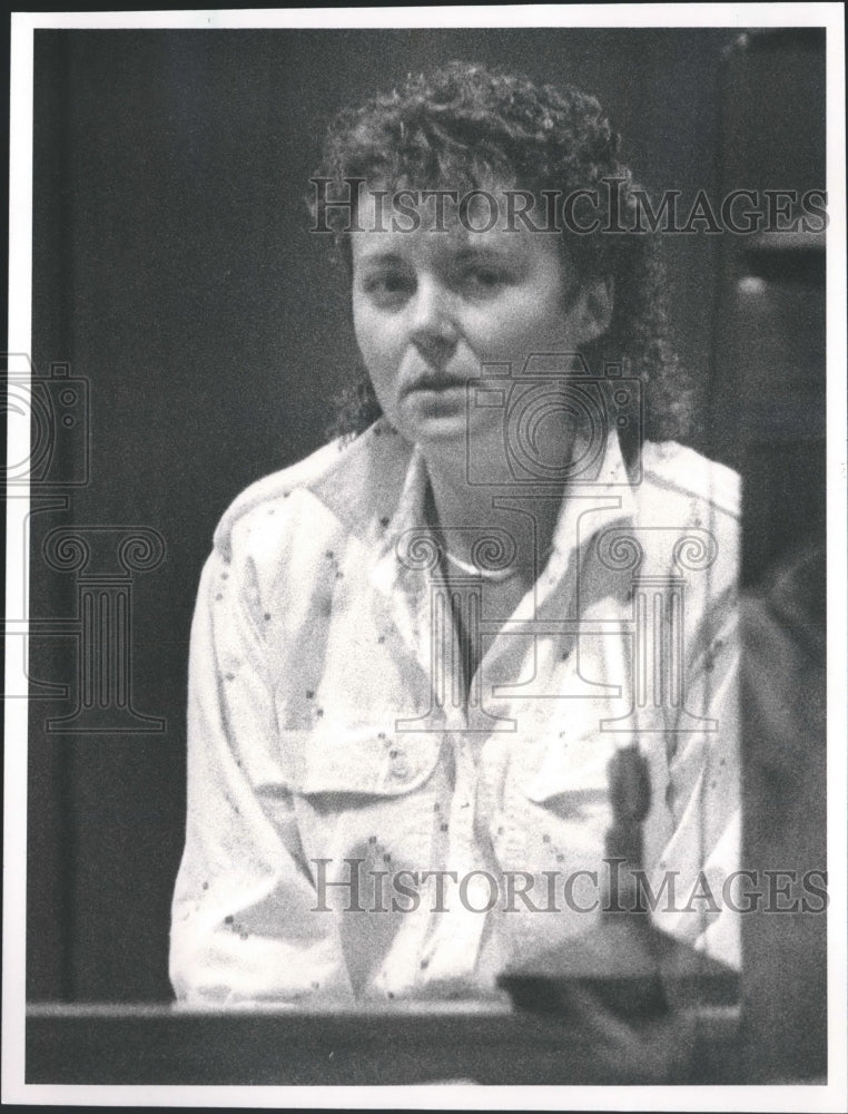 1990, Teresa Hargrove at murder trial for Vera Jeane Roy, Birmingham - Historic Images