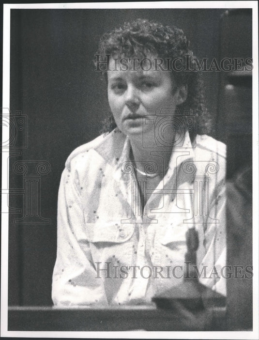 1990, Teresa Hargrove at murder trial for Vera Jeane Roy, Birmingham - Historic Images