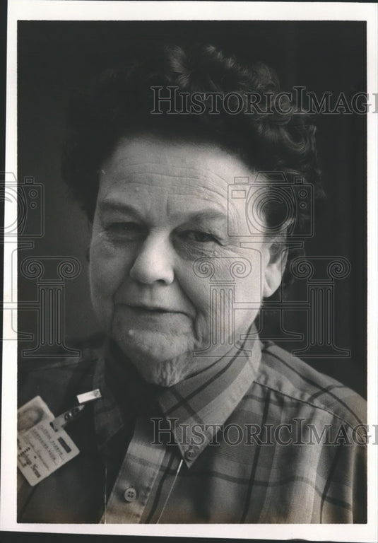 1987, "Birmingham News" Employee Florine Harmon at Retirement Party - Historic Images