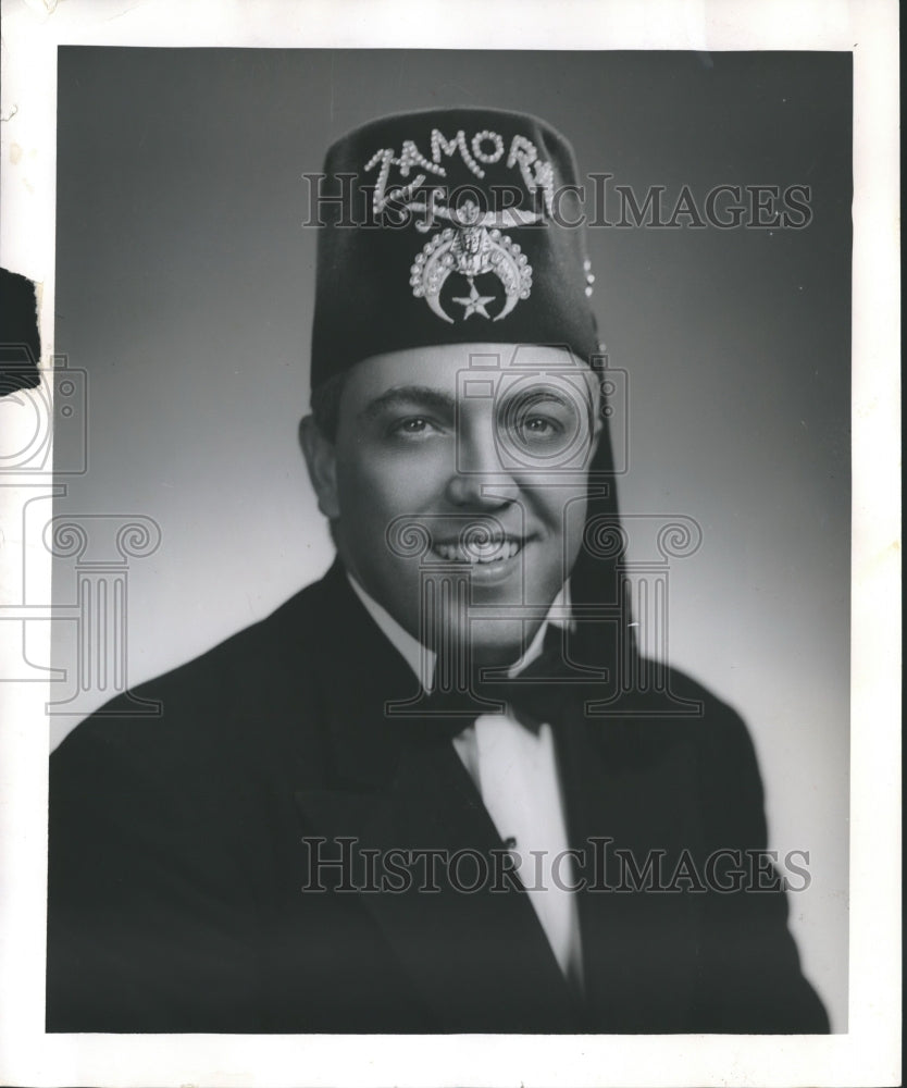 1957 Press Photo Noble John E. Gammill, Shrine Outer Guard of Tamera Temple - Historic Images