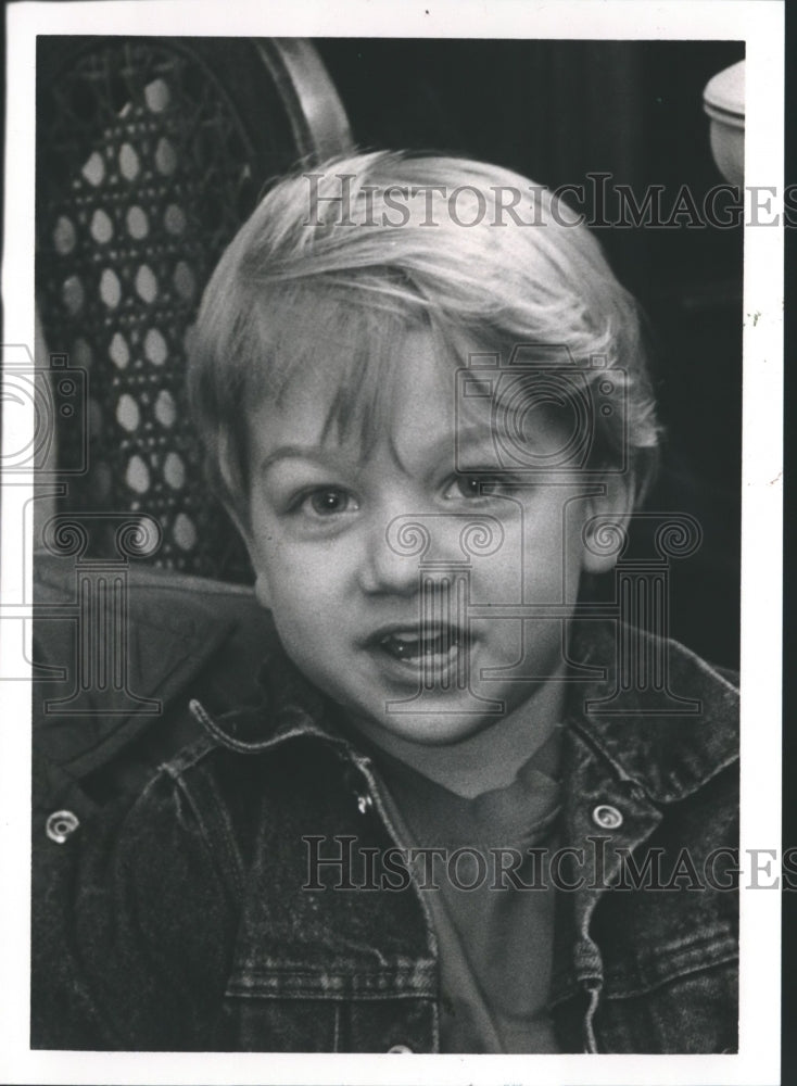 1986, Christopher Fulmer, kidnapped by mother - abna31193 - Historic Images