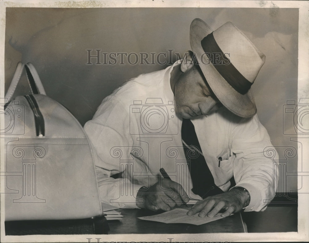 1954, Arch Ferrell, Russell County Solicitor, Jefferson County Jail - Historic Images