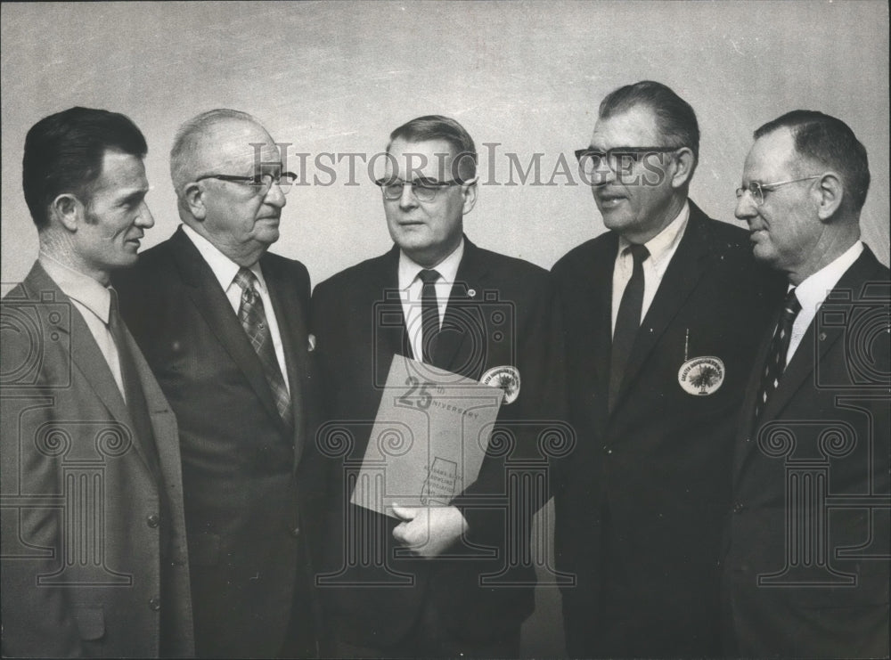 1970 Press Photo Alabama Bowlers Association officials, Dr. E. Grueber &amp; others - Historic Images