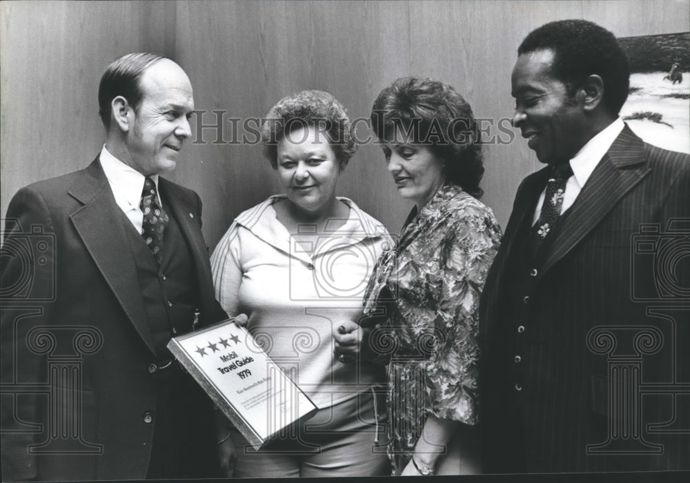 1979, C.R. Goodpaster, Manager of Guntersville Park Lodge &amp; employees - Historic Images