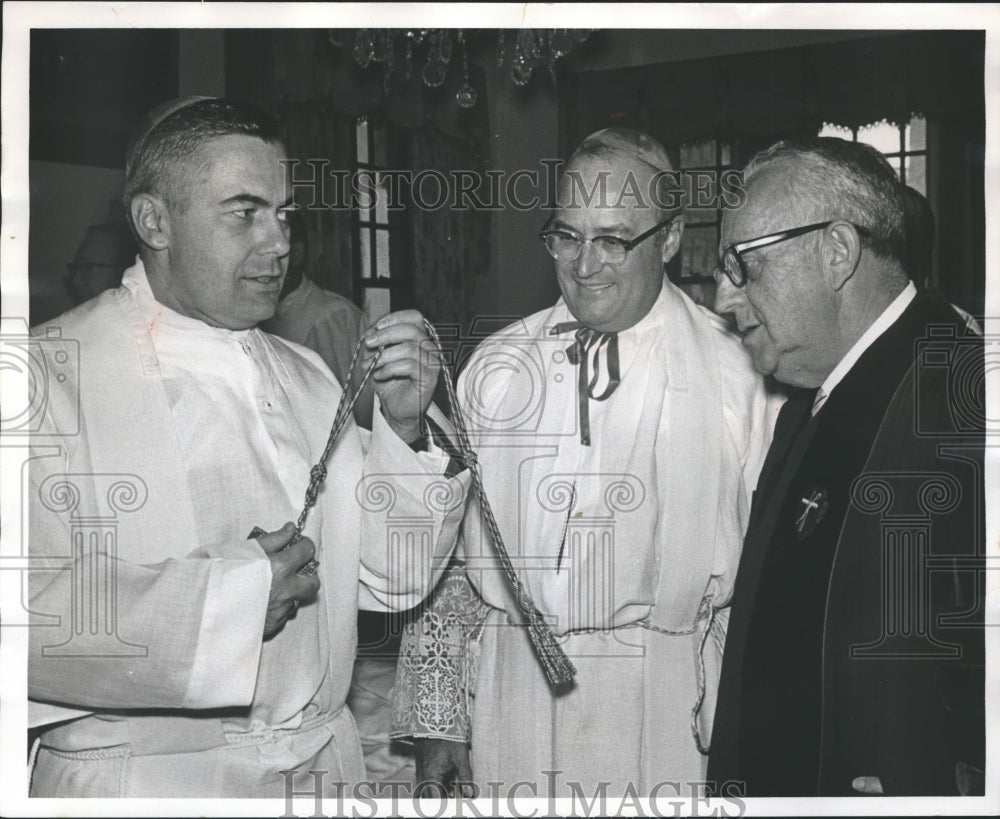 1970 Press Photo Bishop Kenneth W. Goodson, Methodist Clergyman - abna31426 - Historic Images