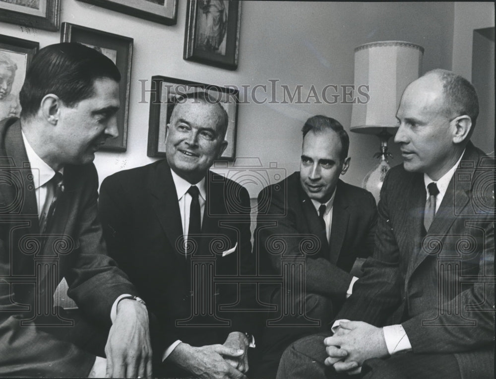 1966 Press Photo Mortgage Brokers Association - Goodloe Rutland, Others - Historic Images