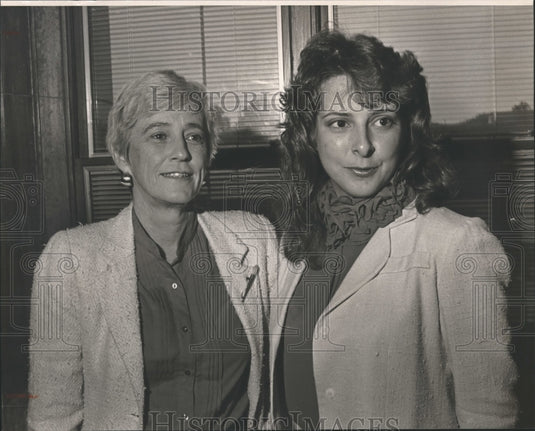 1983, Ann Gholson and Diane Derzis receive Margaret Sanger award - Historic Images