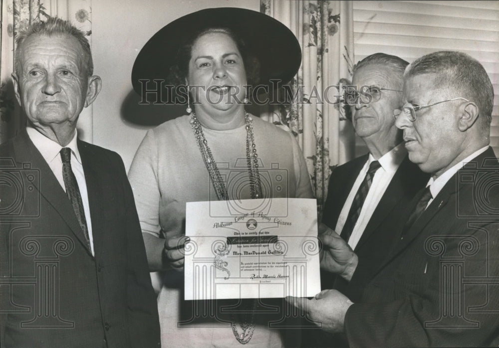 1961 Press Photo Alabama League of Aging Citizens honors Mrs. MacDonald Gallion - Historic Images