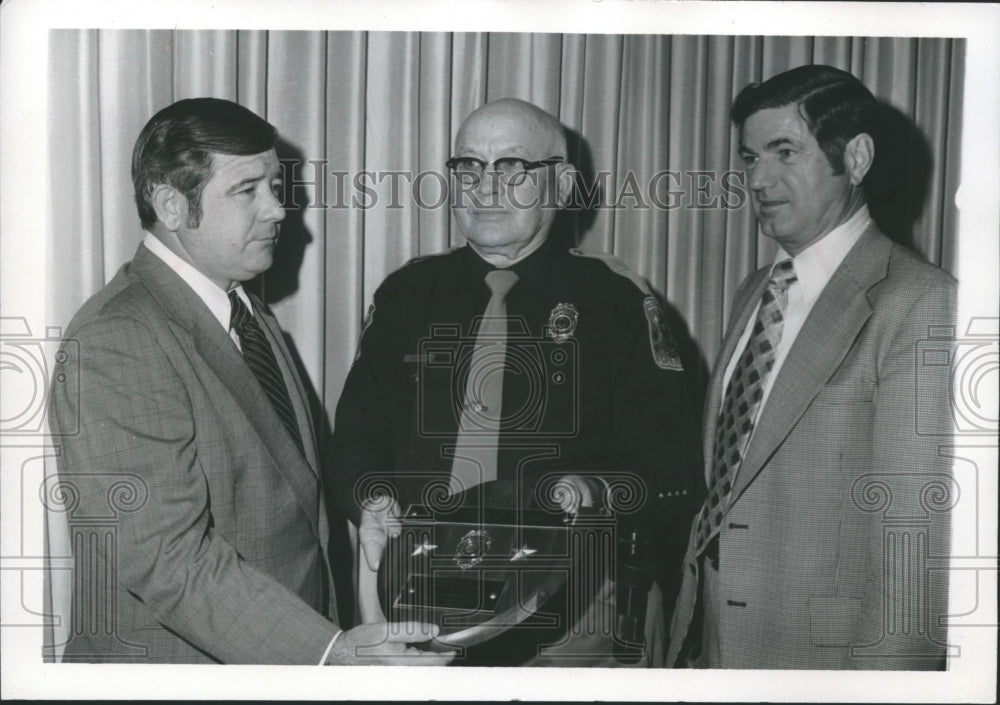 1975, W.H. Garrard, presented with Trooper of the Year award, Alabama - Historic Images