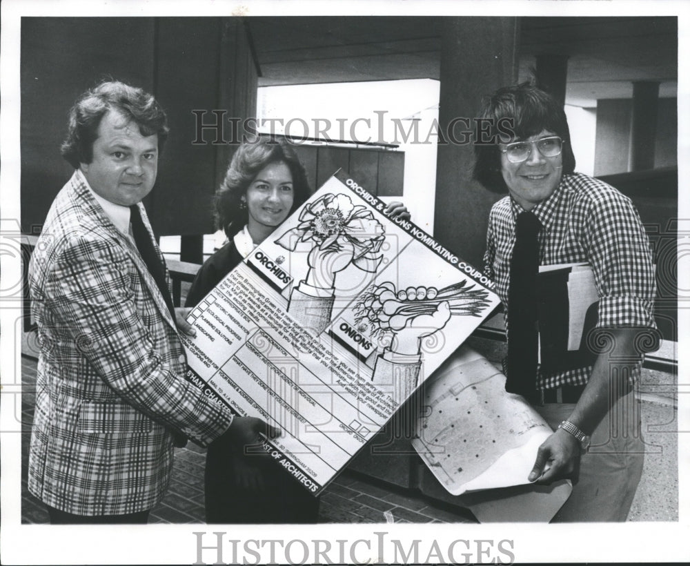 1977 Aubrey Garrison III, left, Barbara Amaro & Alan Tichansky, sign - Historic Images