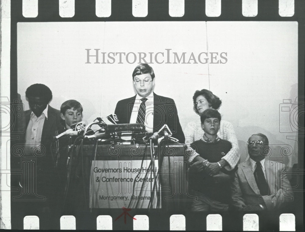 1986 Politician Charles Graddick giving speech, Montgomery, Alabama - Historic Images