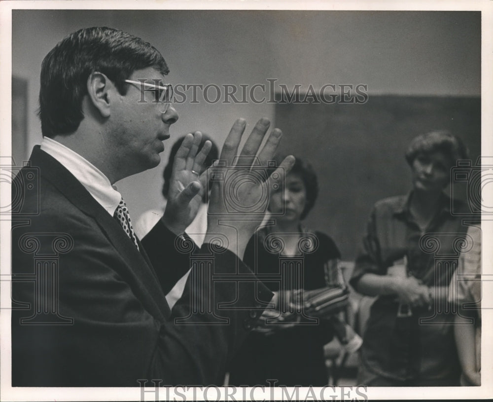 1986, Charles Graddick with DPS Workers, Gadsden, Alabama - abna31626 - Historic Images