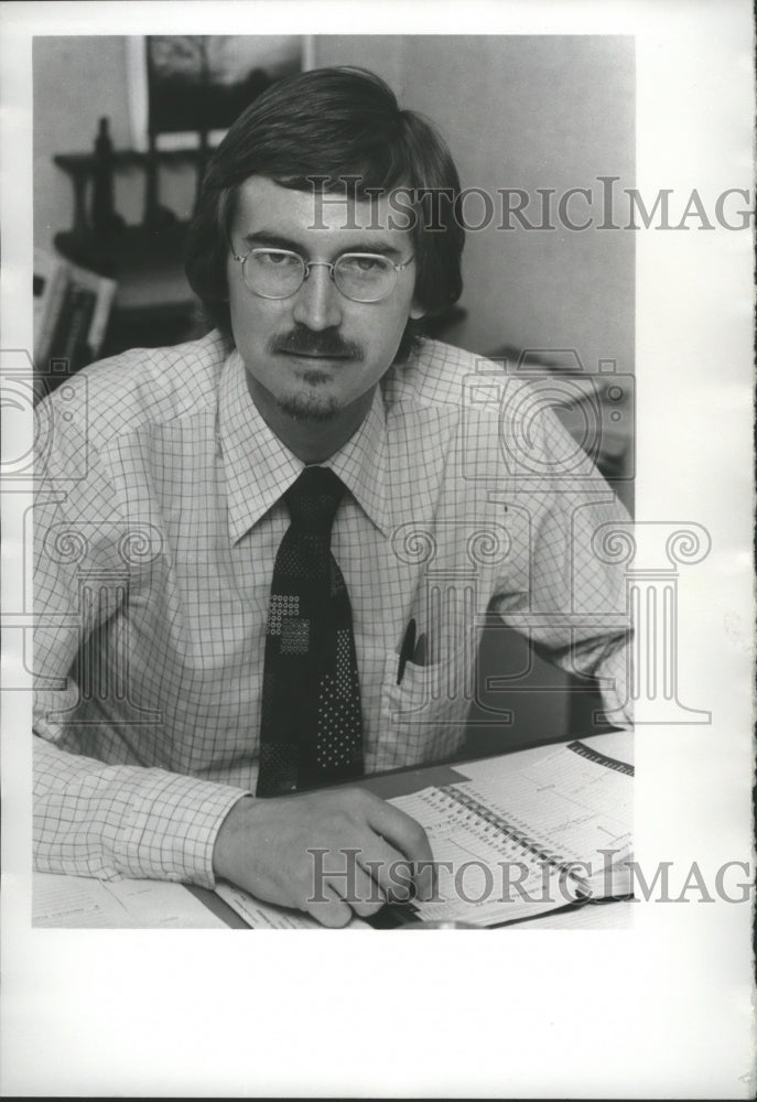 1977, Doctor Michael Holt, Psychologist-Western Health Center, Ensley - Historic Images