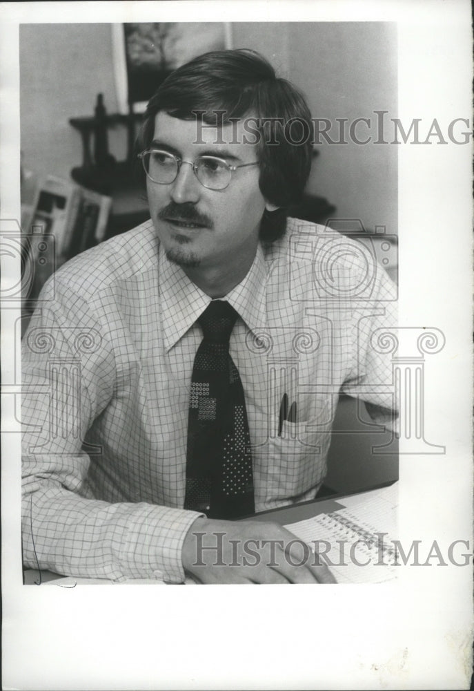 1977, Doctor Michael Holt, Psychologist-Western Health Center, Ensley - Historic Images