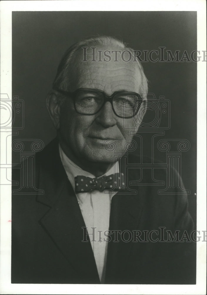 1985, Doctor Jack C. Hughston, Sports Physician - abna31876 - Historic Images