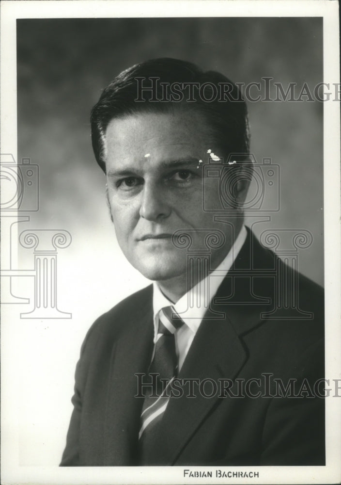 1975 Press Photo Doctor S. Richardson Hill, University of Alabama, Birmingham - Historic Images