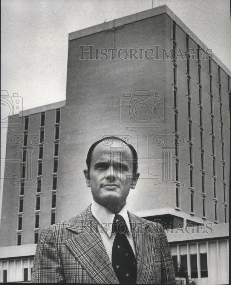 1975 Emmett Johnson,president, New Baptist Medical Centers, Alabama - Historic Images