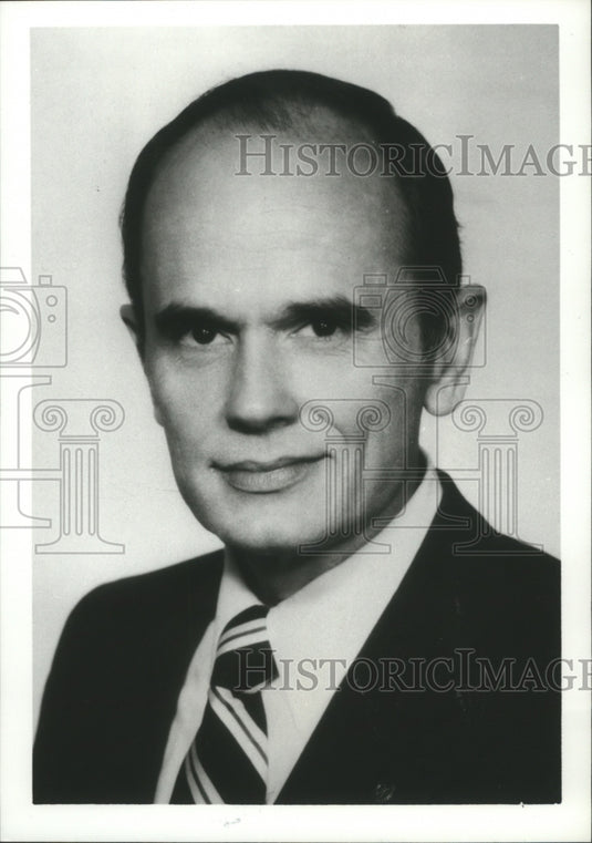 1983 Press Photo Emmet R. Johnson, president, The Baptist Medical Centers - Historic Images