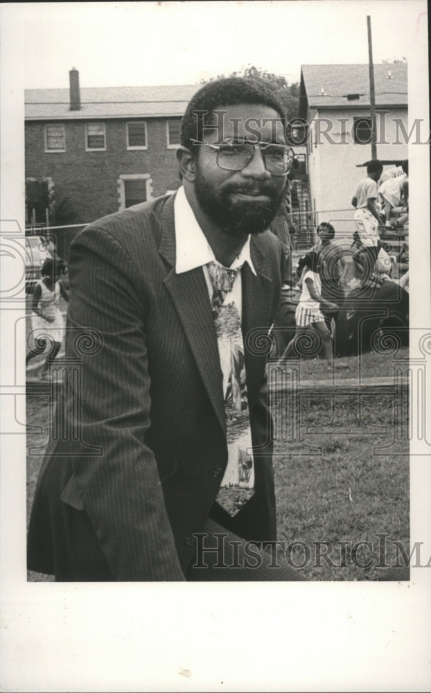 1989 Henry P. Johnson, defrauded State Department of Human Resources - Historic Images