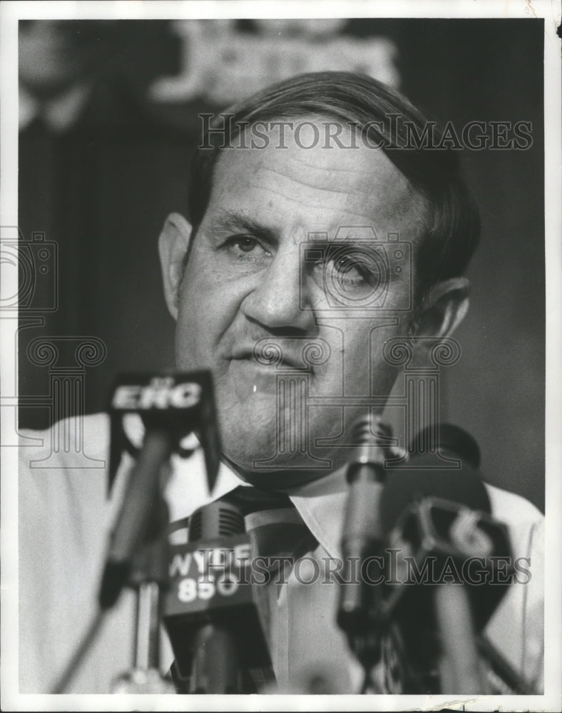 1978, Fob James, Candidate for Alabama Governor at News Conference - Historic Images