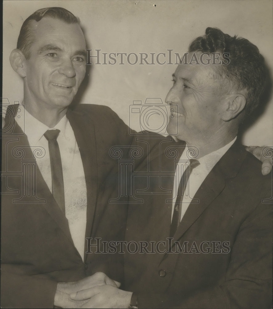 1962 Press Photo Politician Joe Hubbard of Gadsden, Alabama and Cecil Weatherbee - Historic Images