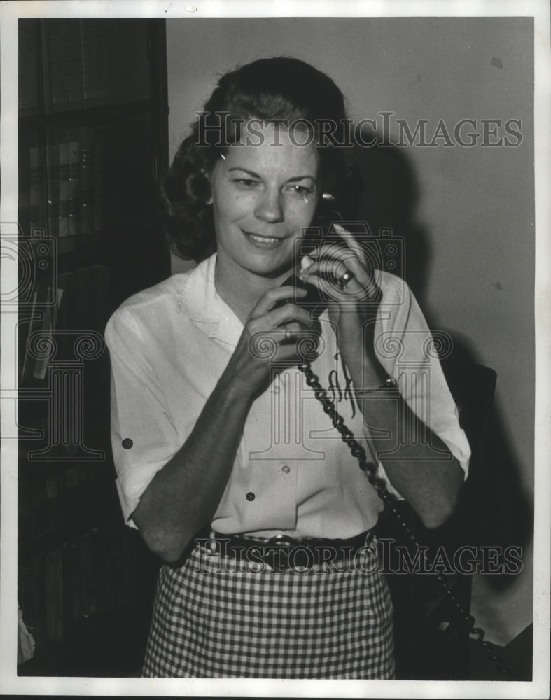 1966 Press Photo Alice Hudson, Politician, Candidate for State Auditor - Historic Images