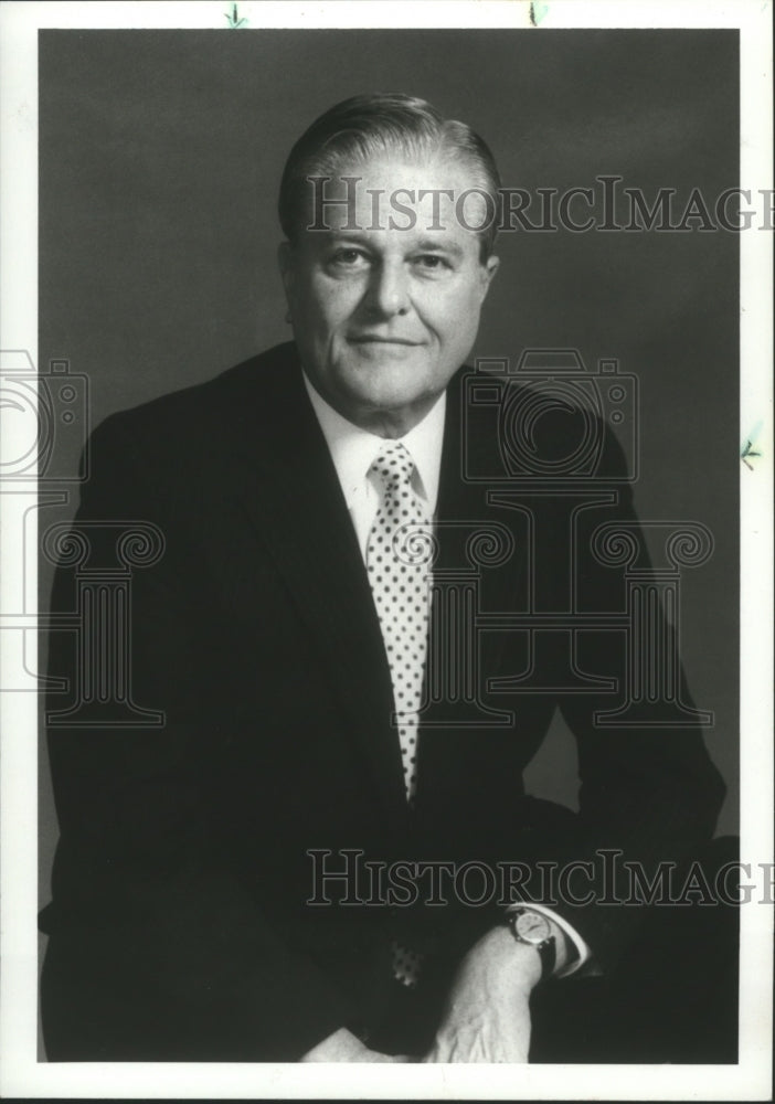 1990 Richardson Hill, University of Alabama Birmingham president - Historic Images