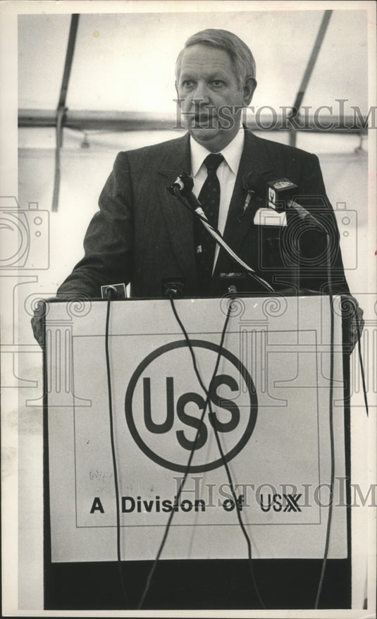 1988, Governor Hunt is optimistic about Fairfield project, Alabama - Historic Images