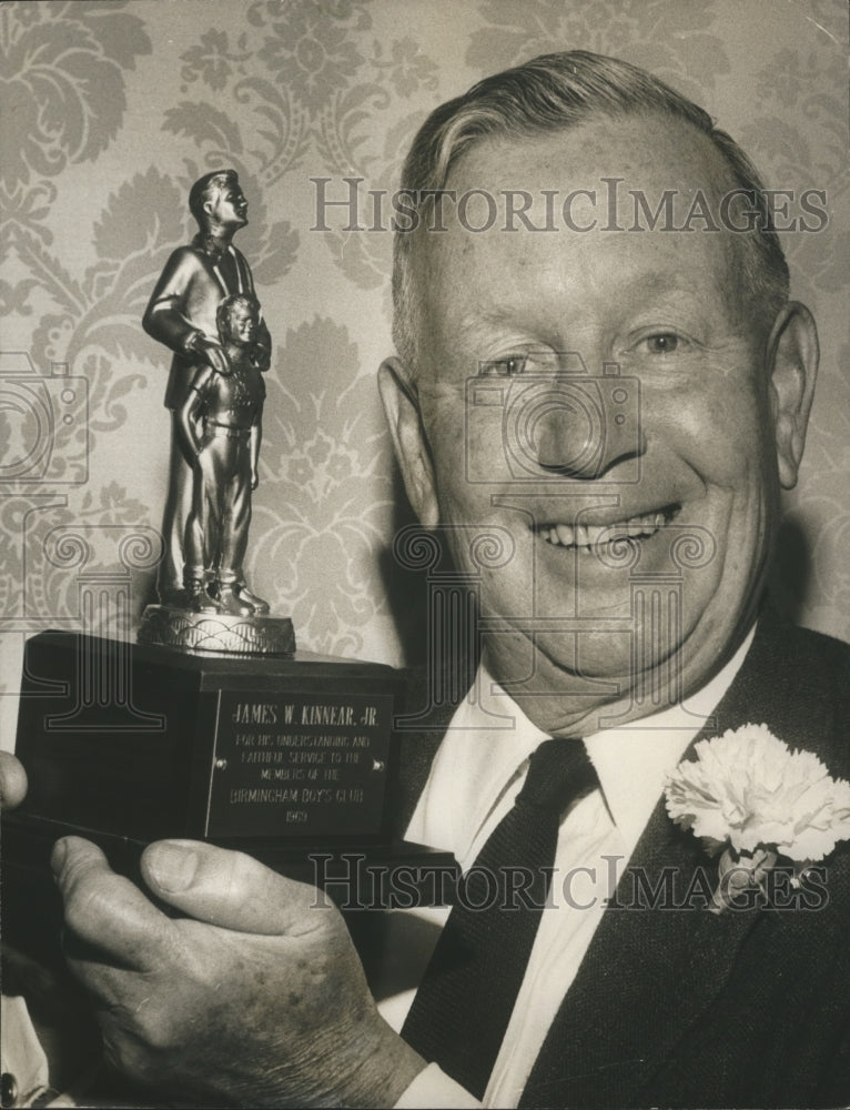 1969 Press Photo James W. Kinnear, Jr., Birmingham, Alabama Businessman - Historic Images