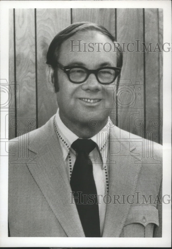 1973, Thomas E. Jernigan Elected to U.S. Industries Board, Alabama - Historic Images