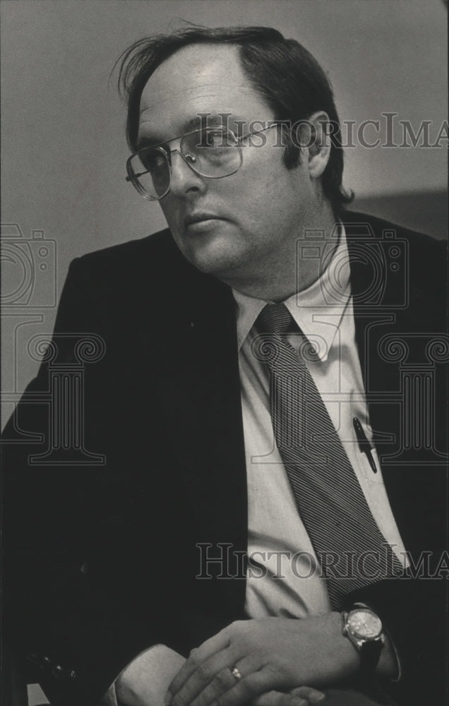 1983 William Hill, coach at Bryants Cardio Logistics Alabama - Historic Images