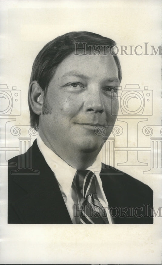 1976 Phil Hinkle, manager, Hinkle Supply Company, Birmingham - Historic Images