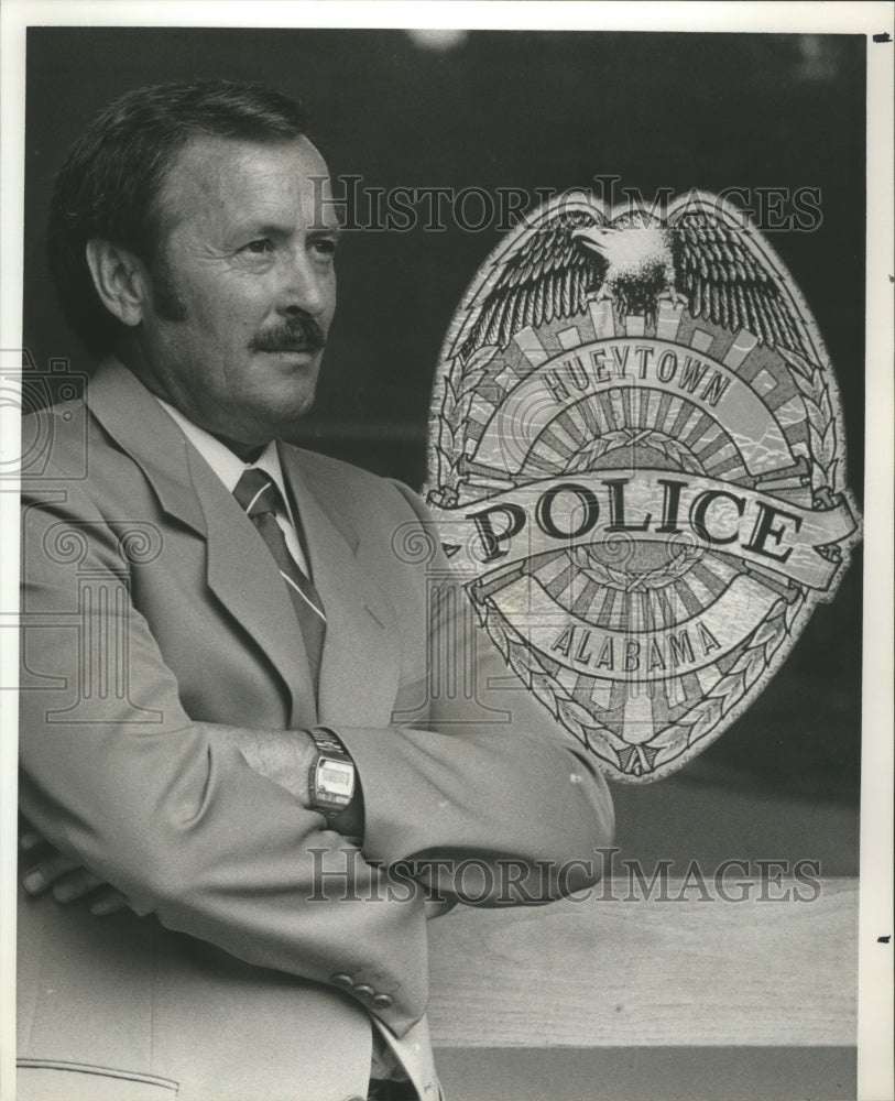 1986, Hueytown Chief of Police James R. Hipp - abna32628 - Historic Images