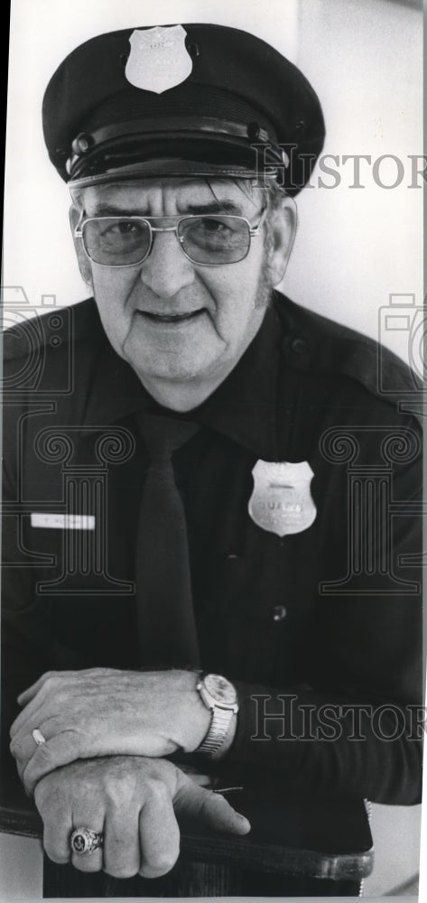 1975, Security guard Frank Kizziah - abna32634 - Historic Images