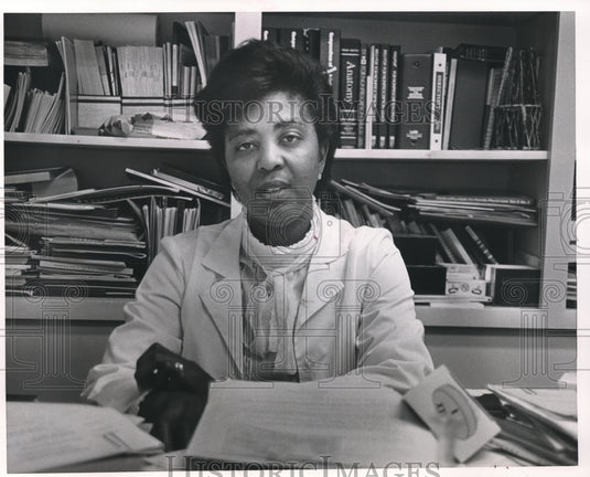 1985, Dr. Sandra Hullett - abna32701 - Historic Images