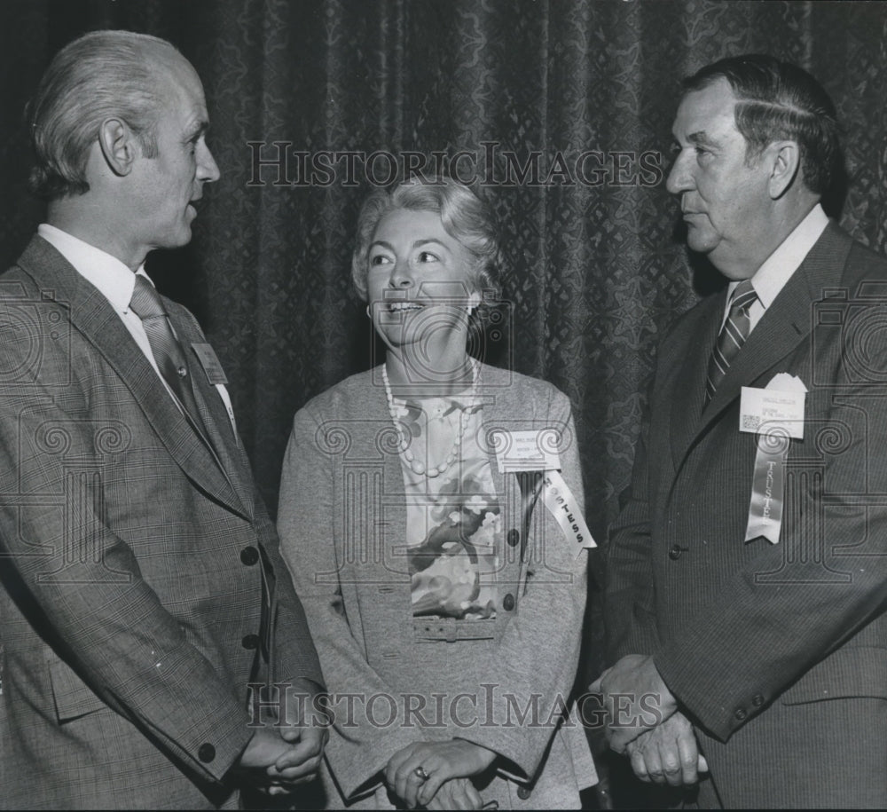 1977 Nancy Holmes with James Biddle and Carlisle Humelsine at Event - Historic Images