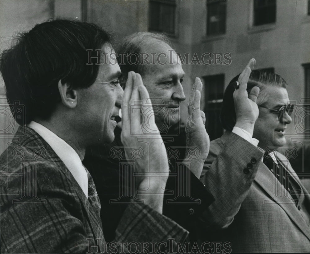 1978 Ben Erdreich, left, Tom Gloor and Chriss Doss were sworn in - Historic Images