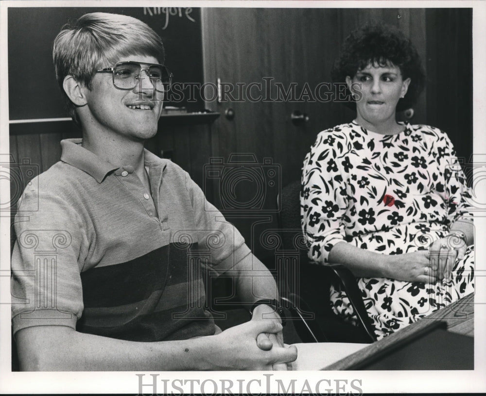 1988, Transplant Patient Keith Kilgore, With Wife Darlene, Alabama - Historic Images