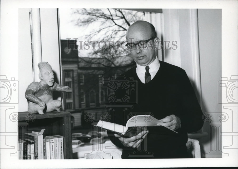 1966 Press Photo Theodore Klitzke, Alabama Educational Television, Montgomery - Historic Images